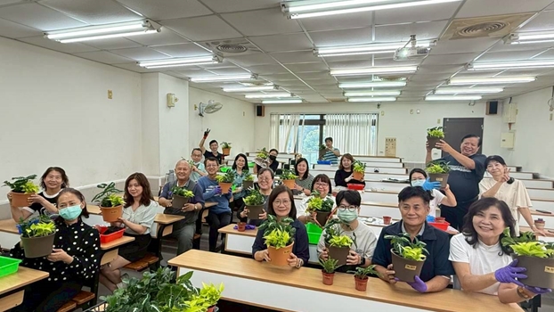 LINE_ALBUM_114.11.18園藝療癒講座活動_260101_6